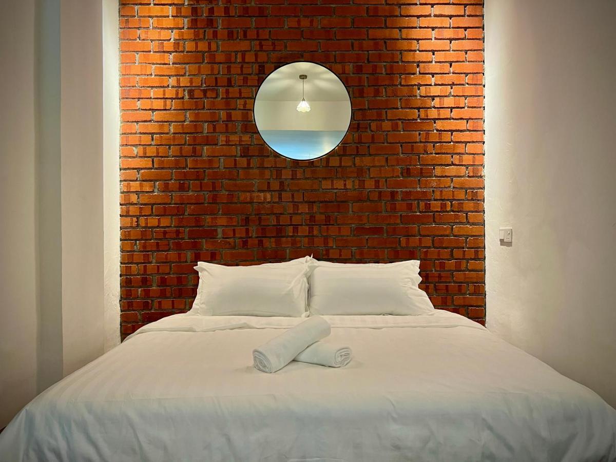 Dosomething Guest House 8 อิโปห์ ภายนอก รูปภาพ